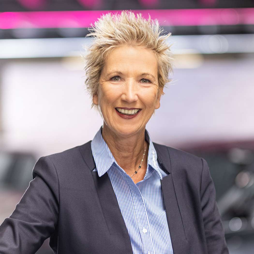 Bettina_Wolff_sq